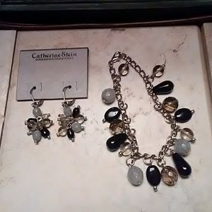 Bracelet and earring set
